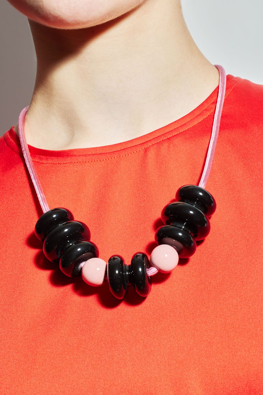 ECCOLA N5 _ NOIR ET ROSE – Image 2