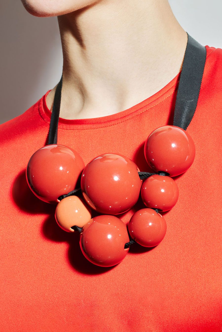 PLUTON _ CERISE – Image 2