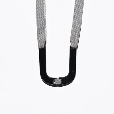 ROUND NECK